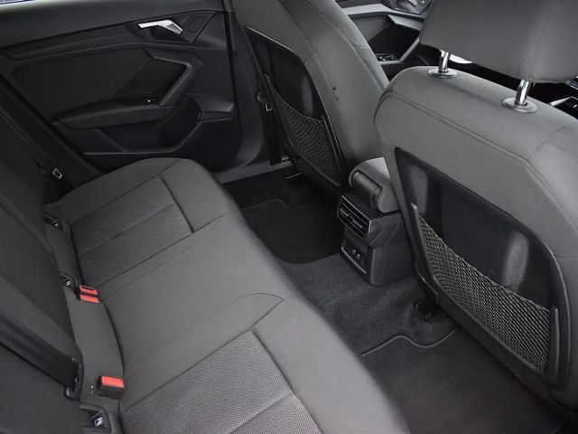 Audi A3 30 TFSI S-Tronic Sedan