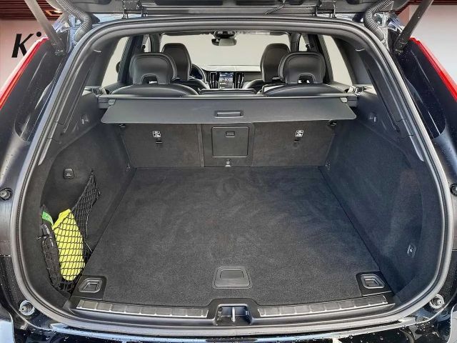 Volvo XC60 Dark Plus