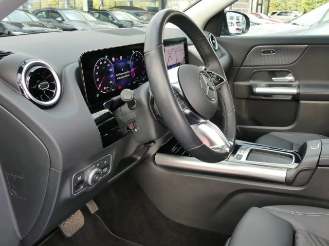 Mercedes-Benz GLA 180 Progressive