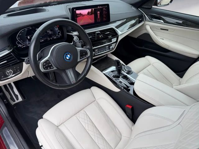 BMW 530 530e M-Sport Touring xDrive