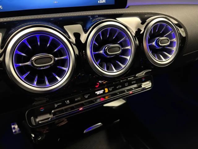 Mercedes-Benz CLA 180 CLA 180 d Shooting Brake