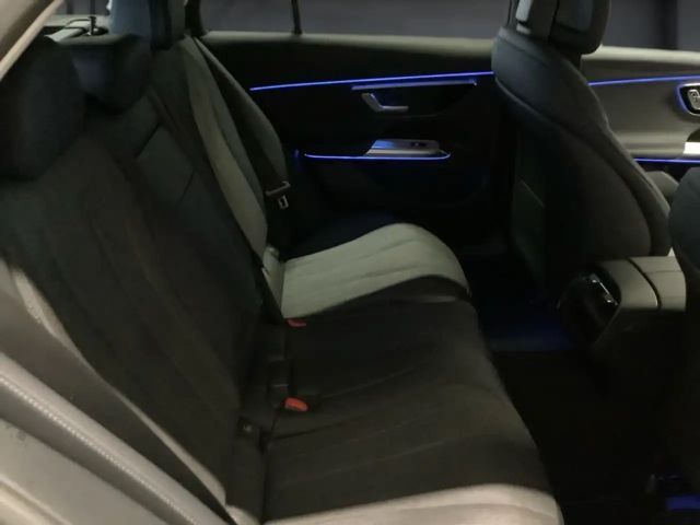 Mercedes-Benz E 220 AVANTGARDE E 220 d Estate