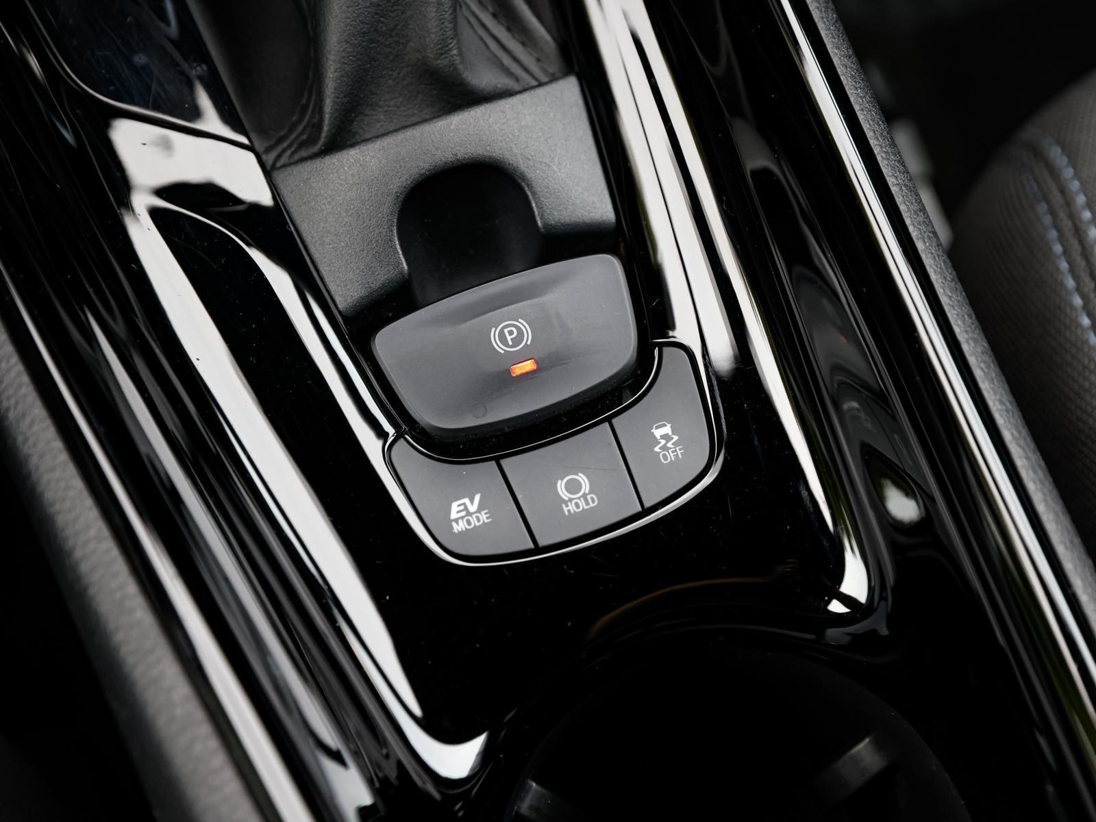 Toyota C-HR 5-deurs Plus