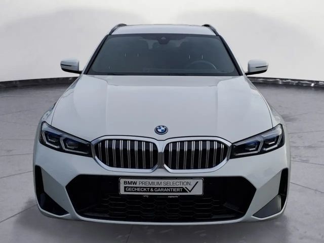 BMW 330 330e M-Sport Touring