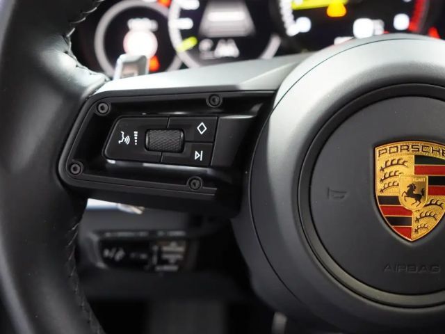 Porsche Panamera 4 E-Hybrid