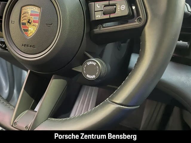 Porsche Taycan 4S Cross Turismo