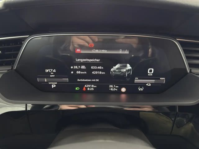 Audi Q8 e-tron 50 Business Quattro