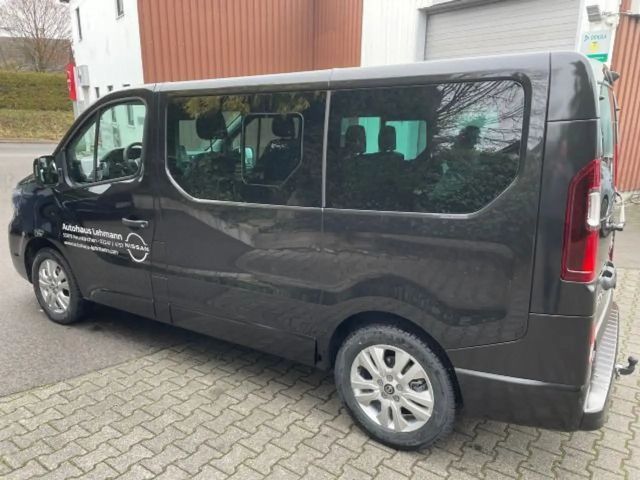Nissan Primastar 8-zitter Tekna