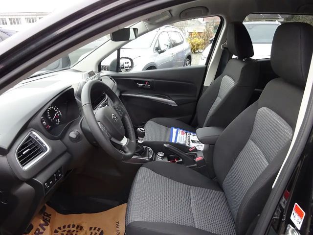 Suzuki S-Cross AllGrip Hybrid