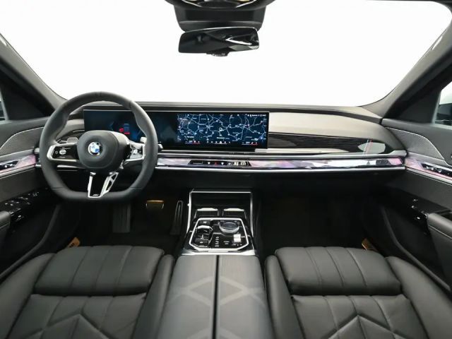BMW 740 740d M-Sport Sedan xDrive
