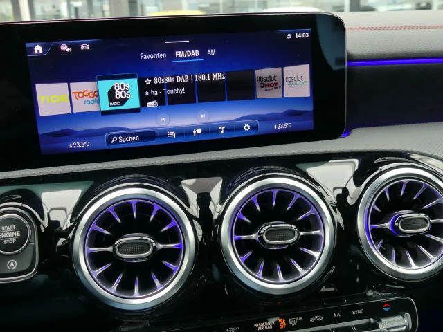 Mercedes-Benz CLA 200 AMG Line Shooting Brake