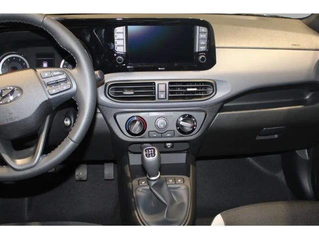 Hyundai i10 1.0
