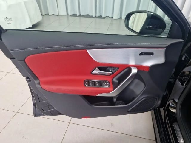 Mercedes-Benz A 180 AMG Line Hatchback