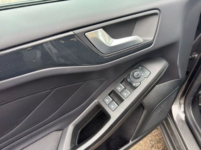 Ford Focus EcoBoost ST Line Wagon