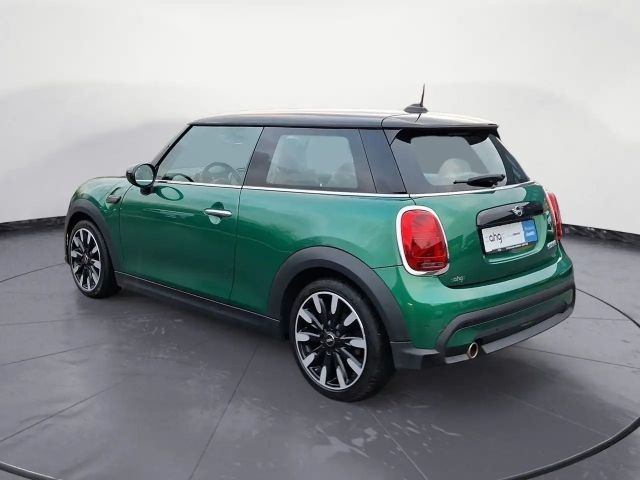 MINI Cooper Aut. Classic Trim *PDC*LED*DAB*Klima*Spor