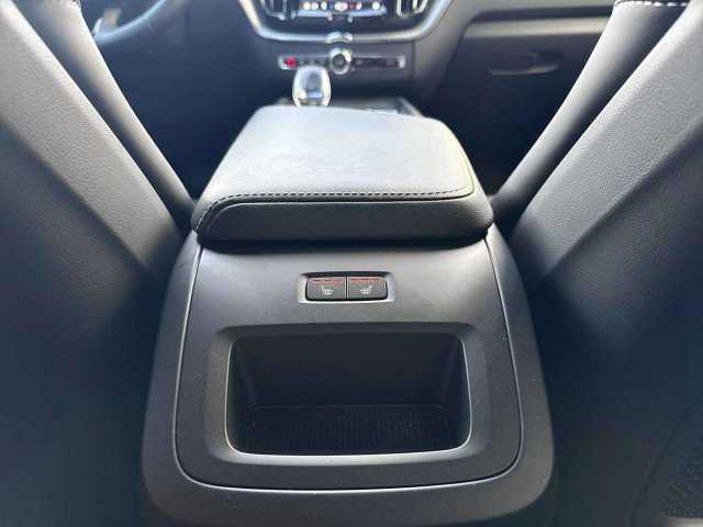 Volvo XC60 Dark Plus