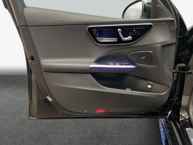 Mercedes-Benz C 200 C 200 d Sedan