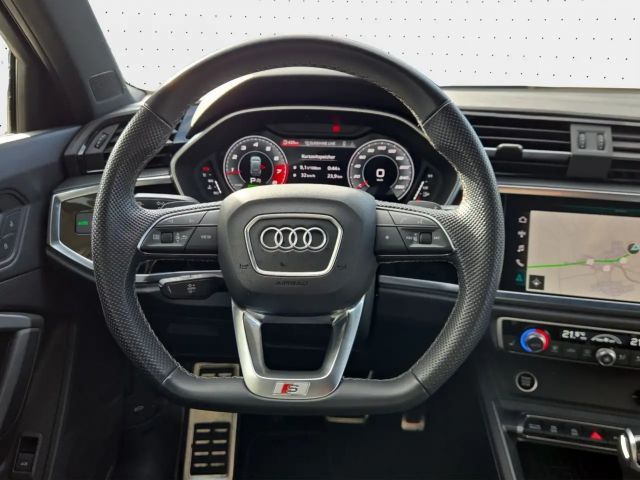 Audi Q3 35 TFSI S-Line