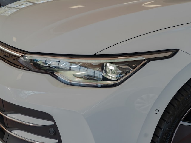 Volkswagen Golf Style