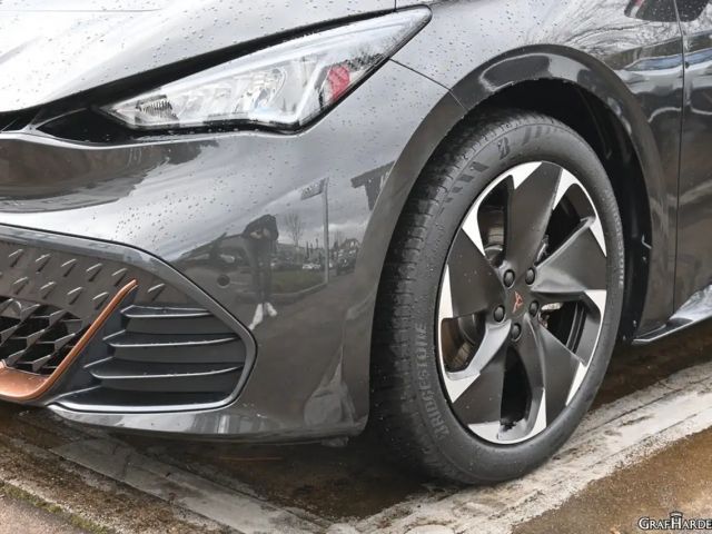 Cupra Born HUD LED PDC Kamera ACC