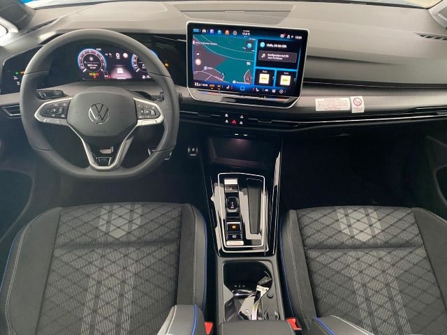 Volkswagen Golf 1.5 eTSI DSG R-Line