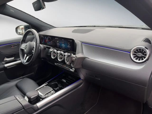 Mercedes-Benz EQA 300 4MATIC Progressive