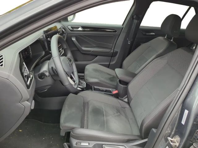 Volkswagen T-Roc 1.5 TSI DSG R-Line