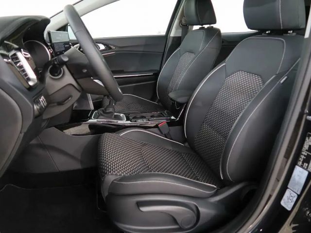 Kia XCeed GDi Vision