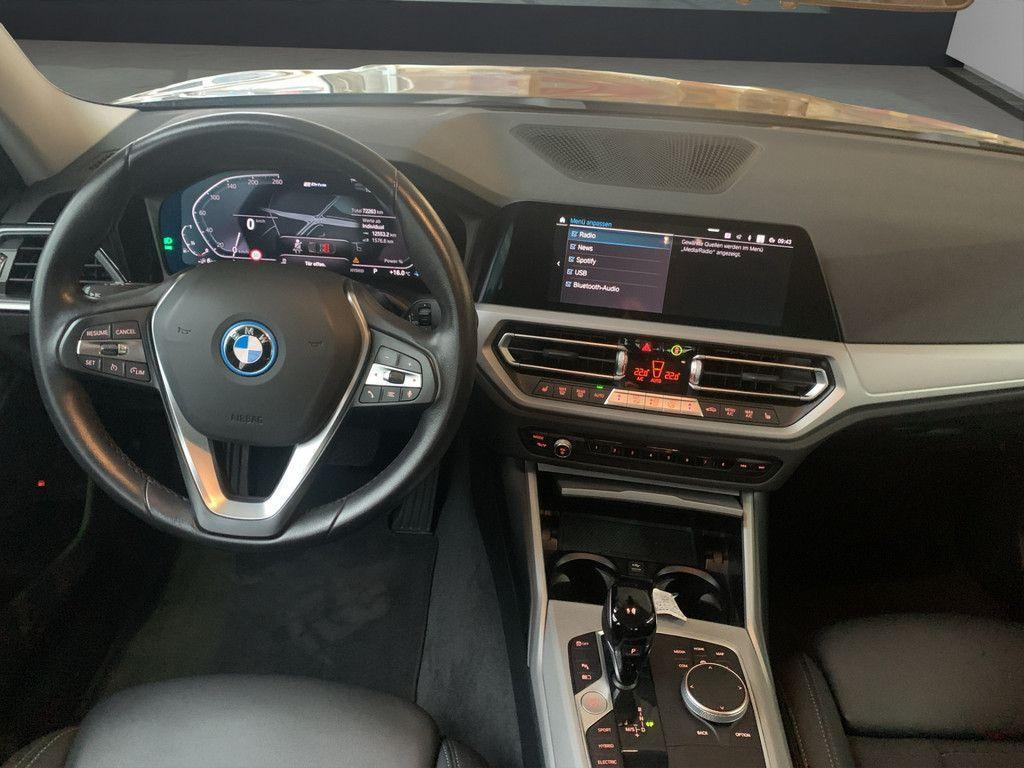 BMW 320 320e Advantage pakket Sedan