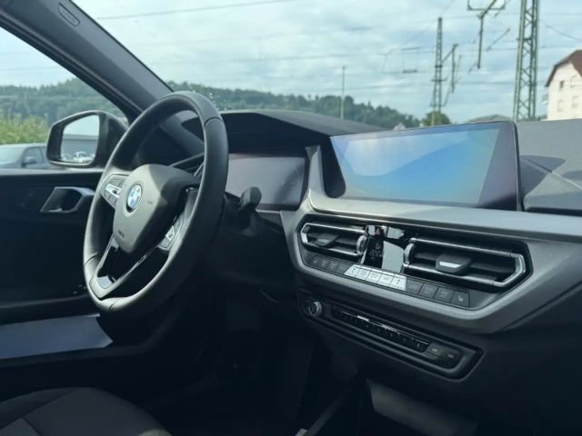 BMW 116 116i 5-deurs Sedan