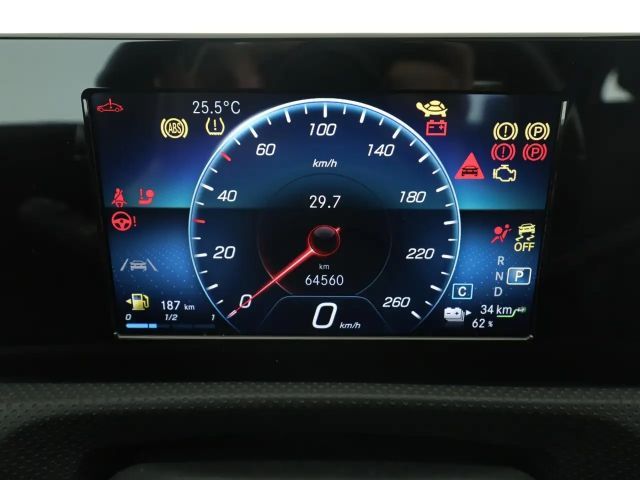 Mercedes-Benz A 250 A 250 e