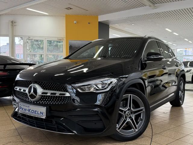 Mercedes-Benz GLA 200 AMG Line GLA 200 d