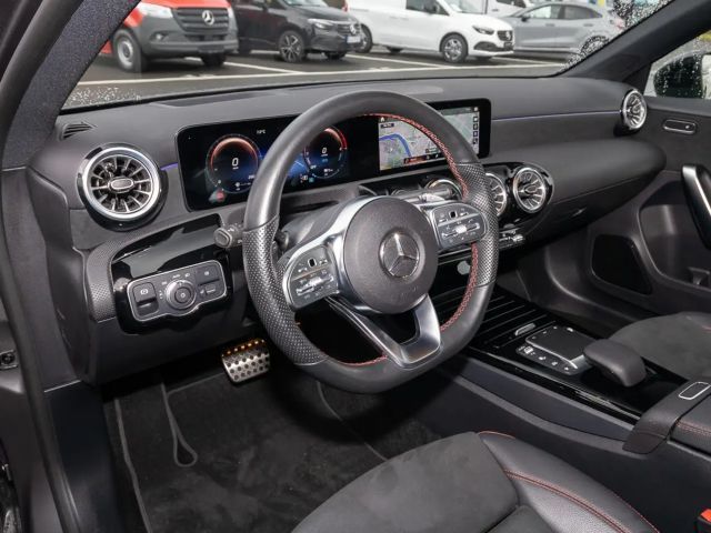 Mercedes-Benz A 250 A 250 e Hatchback