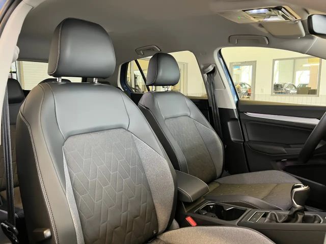 Volkswagen Golf 1.5 TSI Golf VIII