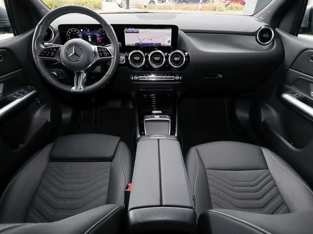 Mercedes-Benz B 180 Progressive