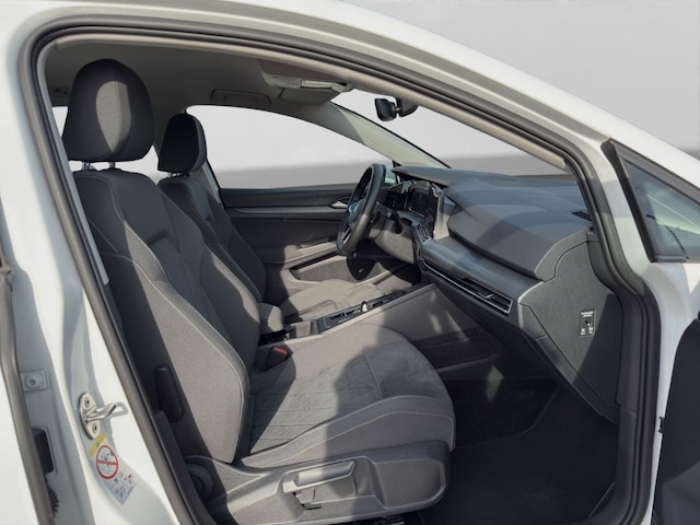 Volkswagen Golf 2.0 TDI DSG Style Variant