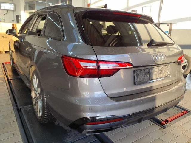 Audi A4 40 TDI Avant S-Tronic