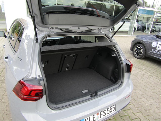 Volkswagen Golf 1.5 eTSI DSG