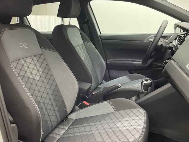 Volkswagen Polo 1.0 TSI DSG R-Line