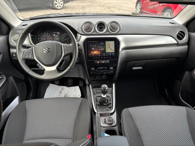 Suzuki Vitara AllGrip Hybrid Shine