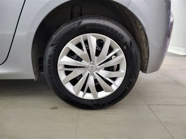 Peugeot 208 1.2i Like *CLIM/BLUETOOTH*