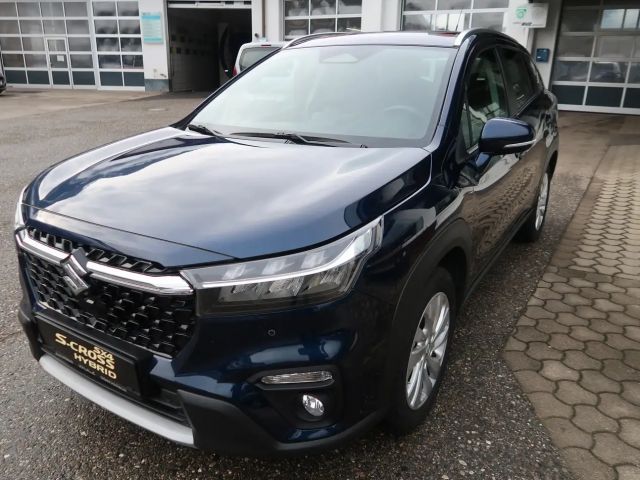 Suzuki S-Cross AllGrip Hybrid