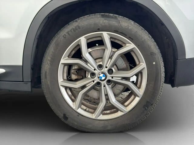BMW X3 xDr30e xLine Navi.LED.HuD.AHK.DriveAs.RüKam