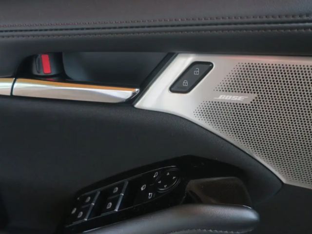 Mazda 3 Exclusive-line