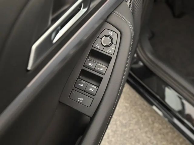 BMW 218 218d Active Tourer Sedan