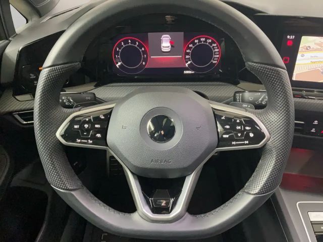 Volkswagen Golf 1.5 eTSI Golf VIII R-Line