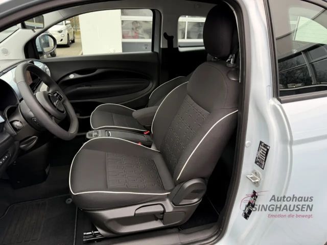 Fiat 500e Navi Digitales Cockpit JBL LED Apple CarPlay El. V