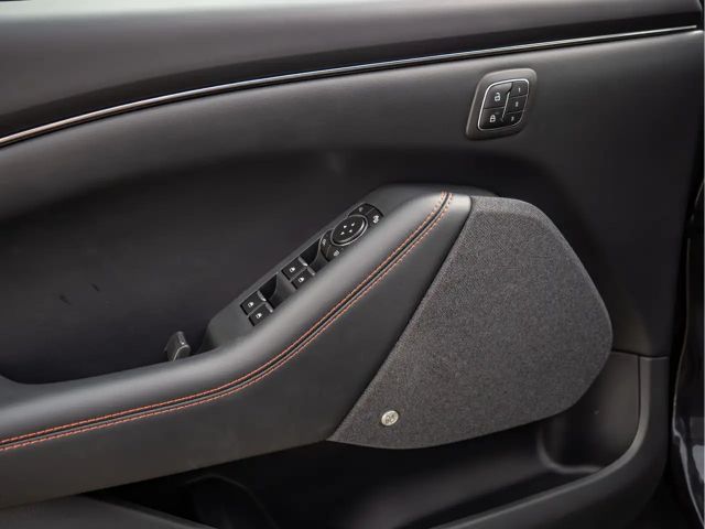 Ford Mustang Mach-E AWD