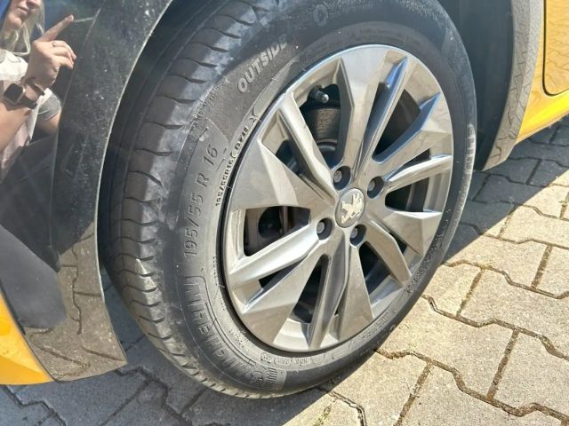 Peugeot E-208 Active Pack