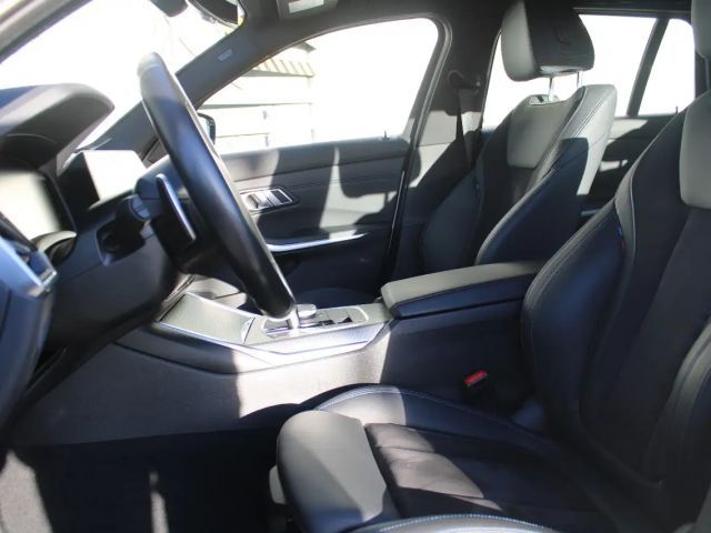 BMW 320 320i M-Sport Touring